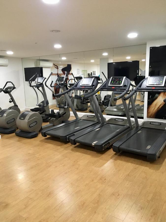 New Central Woking 1 And 2 Bedroom Apartments With Free Gym, Close To Train Station Экстерьер фото